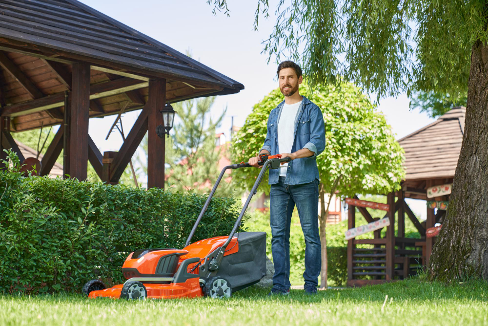 Avoid Midday for Mowing Your Lawn